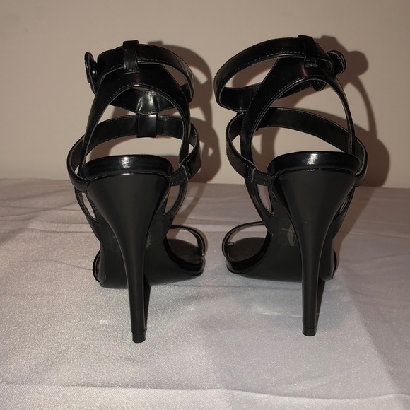 Women Steve Madden Riviting size 7M heels - Picture 3 of 8